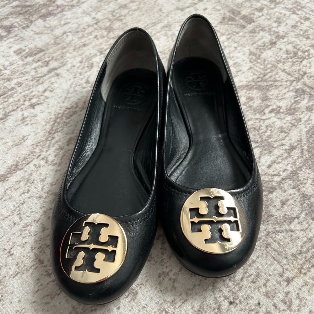 Tory Burch Black and Gold Women's Flats